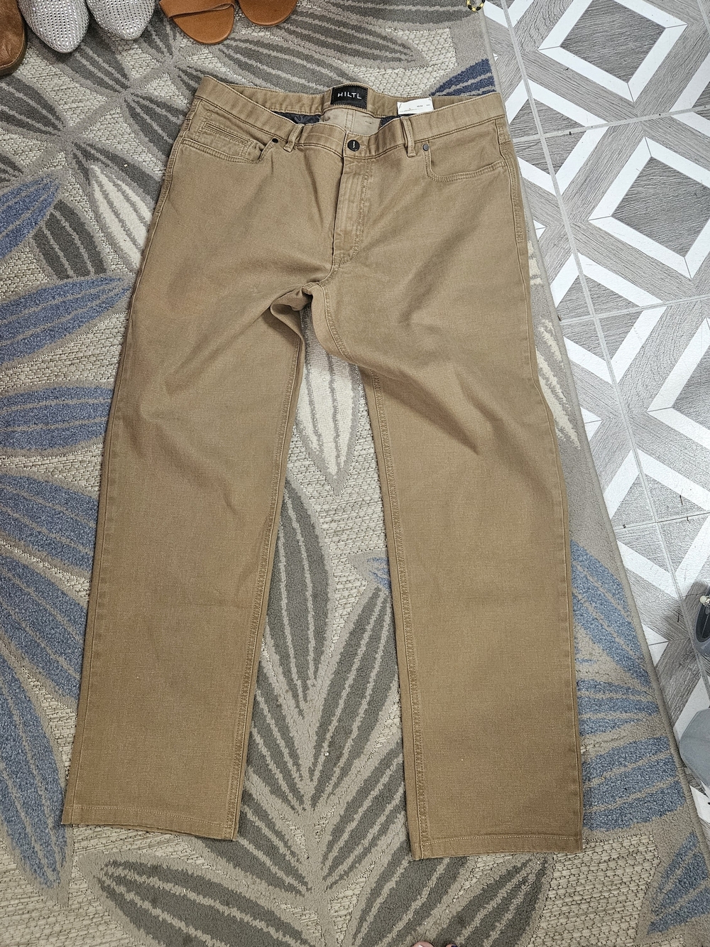 Men’s Hiltl Tan Straight-Leg Pants
